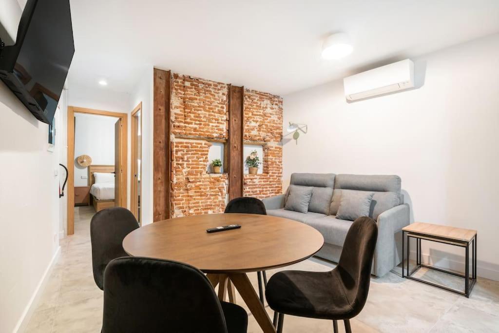 Nice Flat In Lavapies At Street Level S23A Madrid Ngoại thất bức ảnh