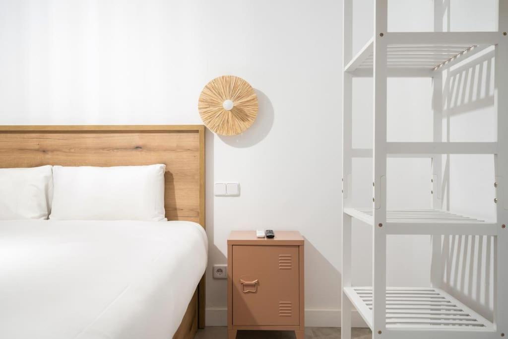 Nice Flat In Lavapies At Street Level S23A Madrid Ngoại thất bức ảnh
