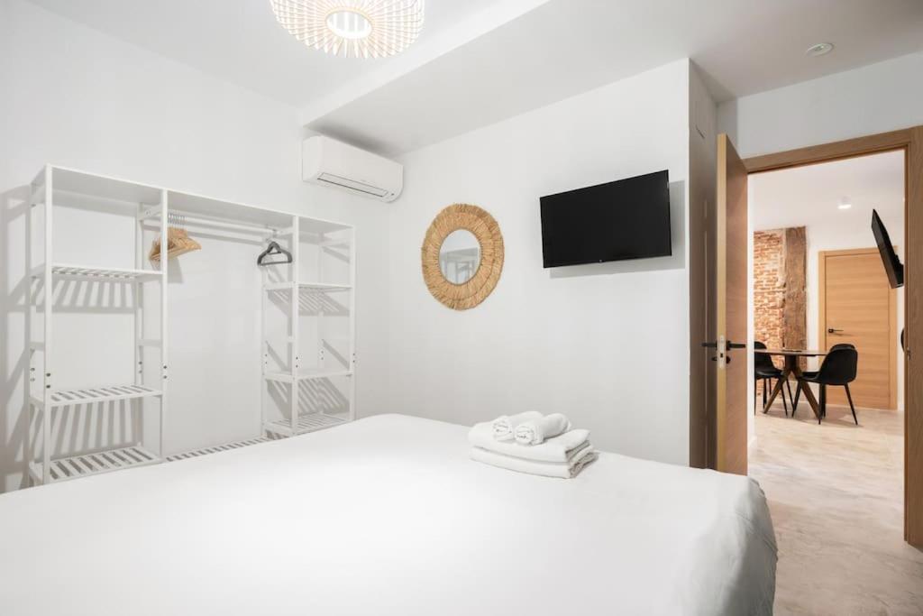 Nice Flat In Lavapies At Street Level S23A Madrid Ngoại thất bức ảnh